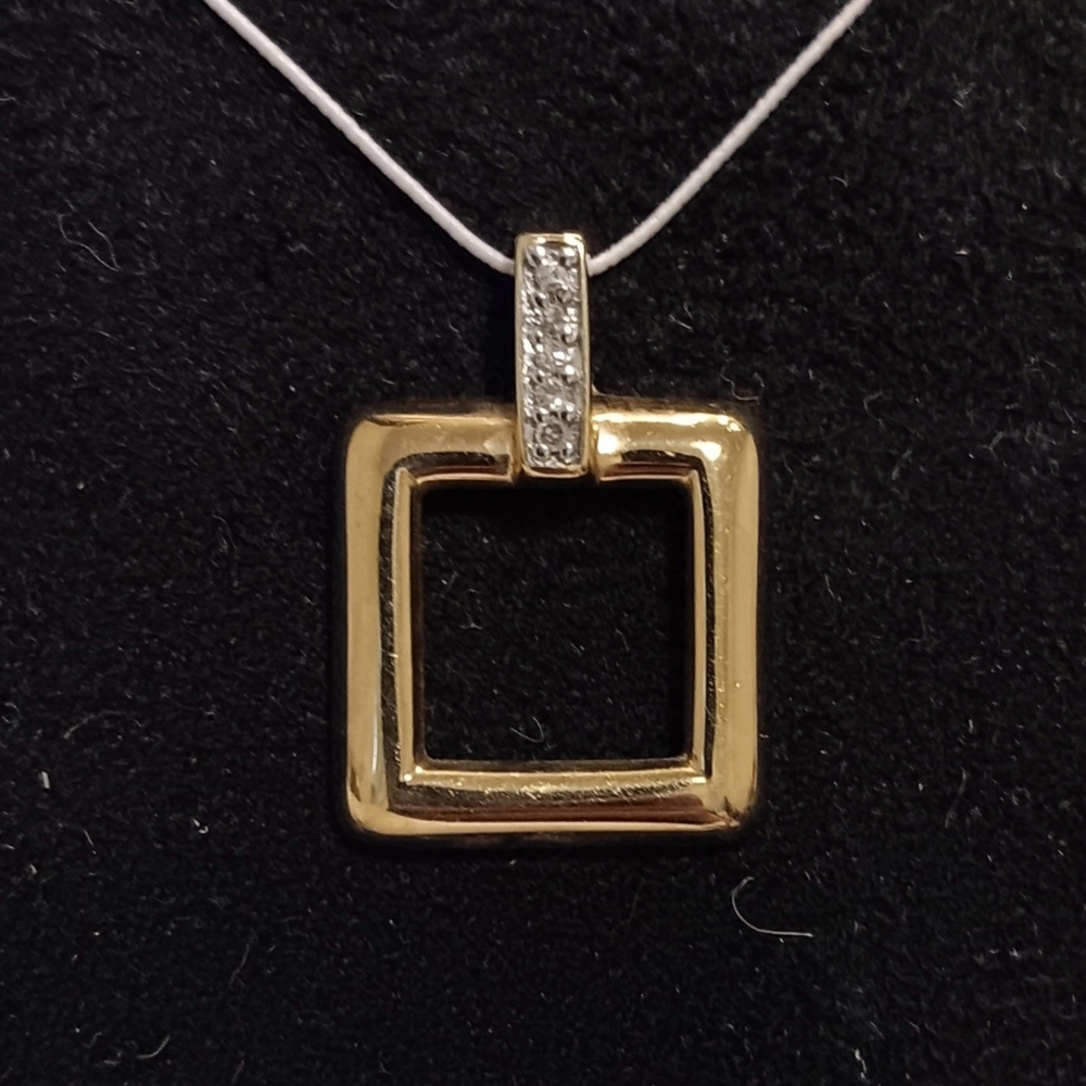 10k Gold Pendant for Necklaces Diamonds STUNNING Solid real 10kt EUC